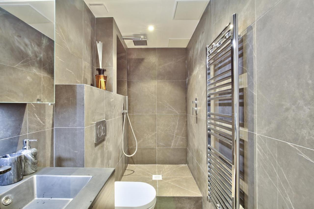 شقة 70 - Authentic Parisian Flat المظهر الخارجي الصورة